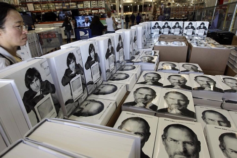 Libros 'Steve Jobs' en una librería de Mountain View, California. | AP