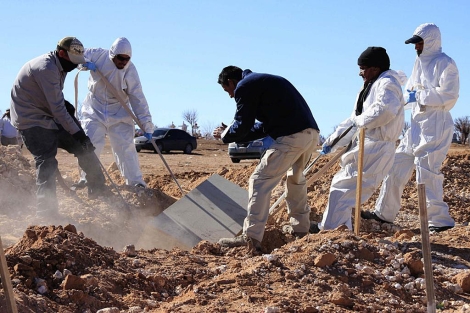 Inhumación de 36 cadáveres en Ciudad Juárez. | Efe