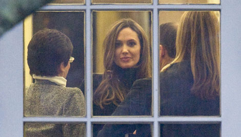 Angelina, en su visita al despacho oval.| Reuters/Jonathan Ernst