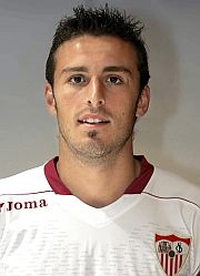 Puerta, con la camiseta del Sevilla. (Foto: EFE)