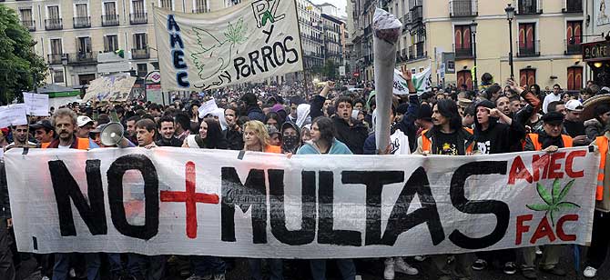 http://estaticos03.cache.el-mundo.net/elmundo/imagenes/2008/05/11/1210496351_extras_ladillos_1_0.jpg
