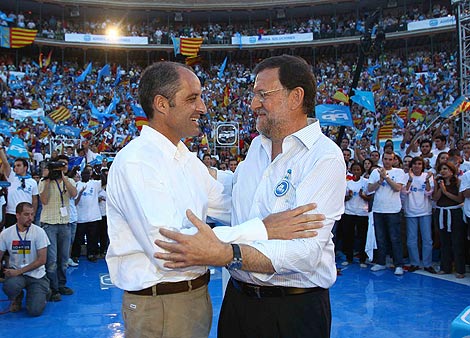 Camps y Rajoy de fiesta