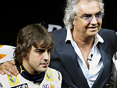 Alonso con Briatore. | Reuters