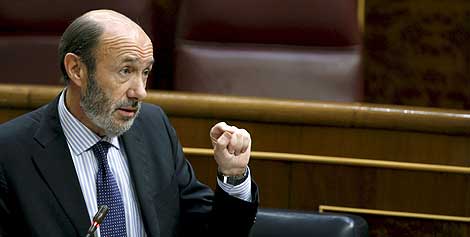 El ministro del Interior, Alfredo Pérez Rubalcaba. | Efe