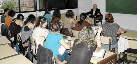 Seminario con doce alumnos.| David Farto