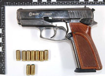 Pistola intervenida.