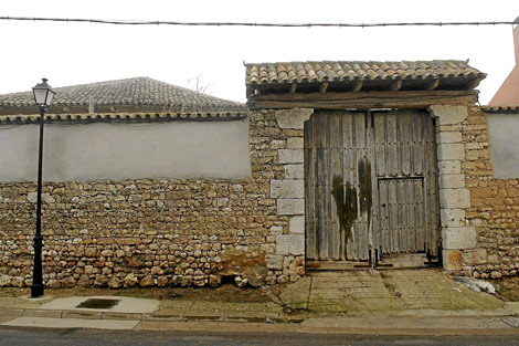 Los pueblos de Valladolid se verán obligados a reducir gastos corrientes, como el del alumbrado público. | Carlos Espeso Los pueblos de Valladolid se verán obligados a reducir gastos corrientes, como el del alumbrado público. | Carlos Espeso