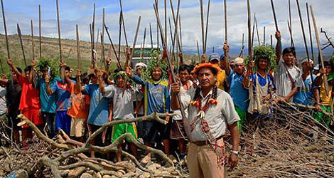Protesta de un grupo de indígenas en Perú | Survival