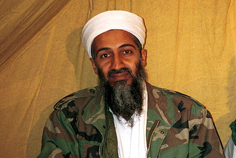 Una de las últimas imágenes difundidas de Osama Bin Laden, líder de Al Qaeda. | AP