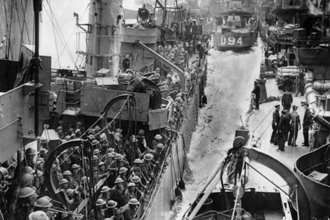 SSoldados aliados evacuados desde Dunkerque llegan a un puerto británico. | Ap