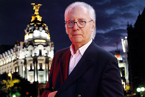 Francisco Umbral conseguiría redimirse con creces, gracias a su trabajo de escritura, del problema personal -de infamia/legal (inocente)- que arrastraba por sus orígenes (mal conocidos)