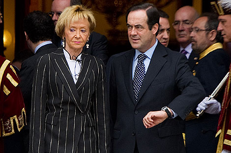 José Bono junto a la vicepresidenta, Mª Teresa Fernández. | Gonzalo Arroyo