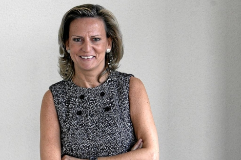 La nueva directora y presentadora de 'Alto y claro', Isabel San Sebastián. La nueva directora y presentadora de 'Alto y claro', Isabel San Sebastián.