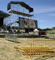 Montaje del escenario. | R. Mu�oz.