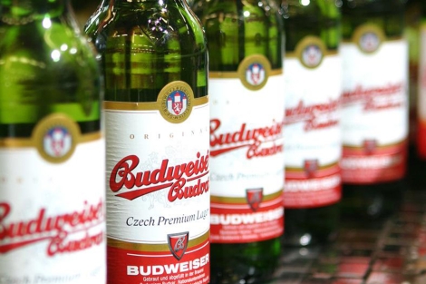 Cerveza 'Budweiser', embotellada en Budweis, República Checa. | budweiser-budvar.cz Cerveza 'Budweiser', embotellada en Budweis, República Checa. | budweiser-budvar.cz