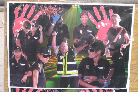 Imagen de uno de los carteles aparecidos en la frontera.