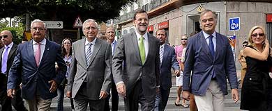 Mariano Rajoy, paseando por Melilla. | Efe