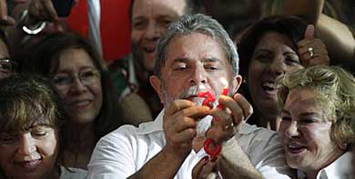 Lula da Silva festeja su 65º cumpleaños en Brasilia. | Reuters