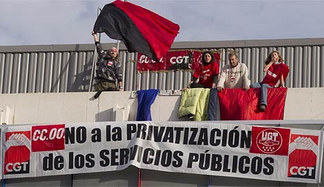 Protesta en el polideportivo de Chamartín. (Arroyo) Protesta en el polideportivo de Chamartín. (Arroyo)