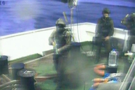 Imágenes del abordaje de la flotilla. | Afp
