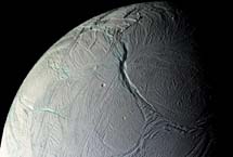 Estrías y grietas en Encélado. | NASA,JPL,SSI Estrías y grietas en Encélado. | NASA,JPL,SSI