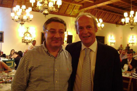 José Blanco y Carlos de la Peña, en un acto del partido de las municipales de 2007 en Baiona. | PSdeG