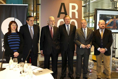 Diversas personalidades en la presentación de ARCO 2011 de esta mañana. | Efe