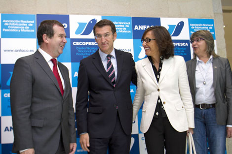 El alcalde Abel Caballero, Núñez Feijóo, Rosa Aguilar y la conselleira Rosa Quintana. | Efe