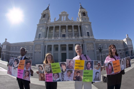 Los denunciantes, de izda. a dcha. Warren, Blaine, Saviano y Milla. | Óscar Monzón