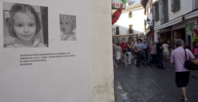Cartel de los ni�os desaparecidos en la juder�a cordobesa. | M. Cubero