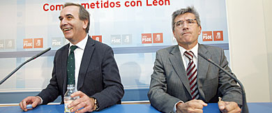 José Antonio Alonso (izda.), junto a Francisco Fernández. | Bruno Moreno