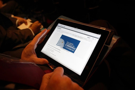 Imagen de un participante en la Conferencia de Londres. | Afp