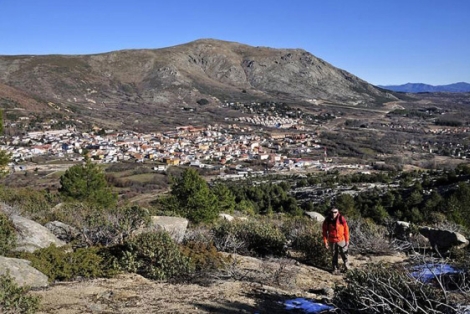 Bustarviejo y el Mondalindo en el horizonte | Marga Estebaranz