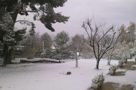 Exteriores del hotel, seg�n aparecen en su p�gina web, cubierto por la nieve. | E.M.
