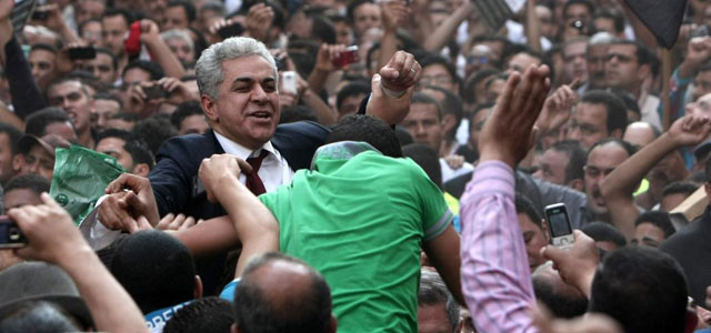 Hamdin Sabahi durante un acto de campaña en El Cairo. | Afp
