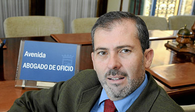 Francisco Javier Lara, nuevo decano del Colegio de Abogados. | ELMUNDO.es - 1351503576_extras_portadilla_0