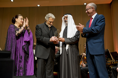 Plácido Domingo, homenajeado en Abu Dhabi. | LAA