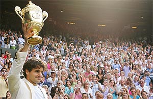 Federer se ha impuesto en el único enfrentamiento sobre hierba. (Foto: AFP)