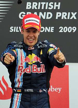 Sebastian Vettel celebra la victoria. (Foto: AFP)