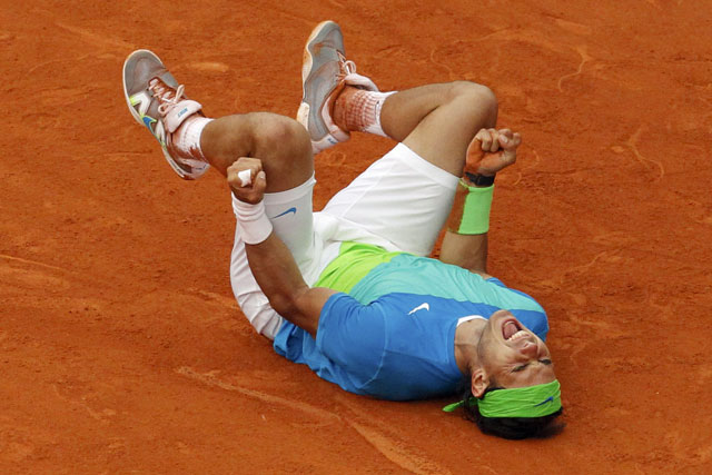 Rafa Nadal celebra su victoria en París. | Efe