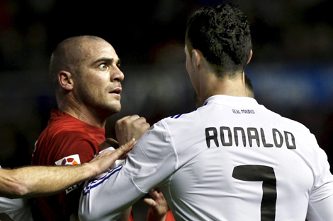 Pandiani y Cristiano se encaran en el Reyno de Navarra (Foto: EFE)