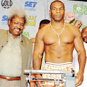 http://estaticos03.cache.el-mundo.net/elmundodeporte/masdeporte/boxeo/albumtyson/img/donking-ap.jpg