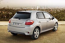 Toyota Auris 2010: mejorado y más juvenil