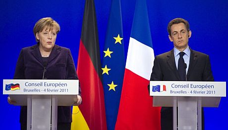 La canciller alemana Angela Merkel (i) y el presidente francés Nicolás Sarkozy (d). | Efe La canciller alemana Angela Merkel (i) y el presidente francés Nicolás Sarkozy (d). | Efe