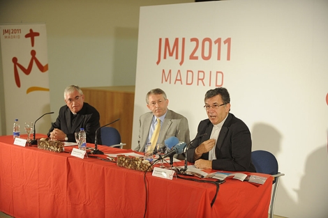 Ángel Matesanz, Gregorio Roldán y Santiago de la Cierva, en la presentación de la JMJ.